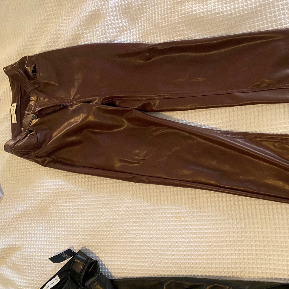 Abercrombie pants- burgundy